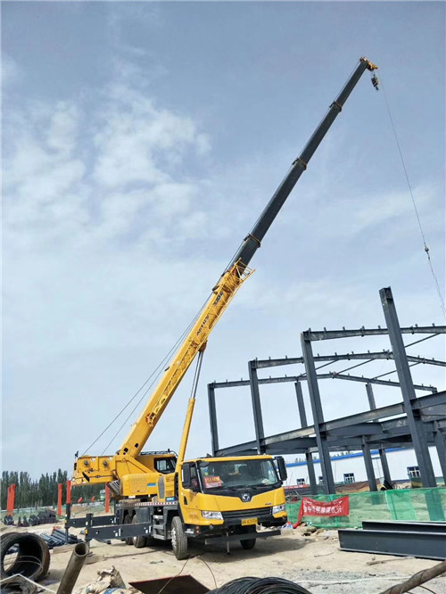 白水县超高层建筑钢结构吊装案例